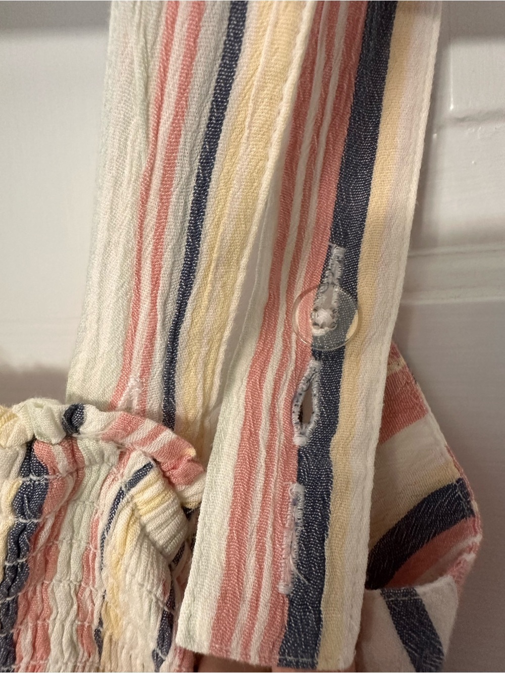NWT Hollister Striped Smocked Romper with Open Back  Size XS - Picture 5 of 7